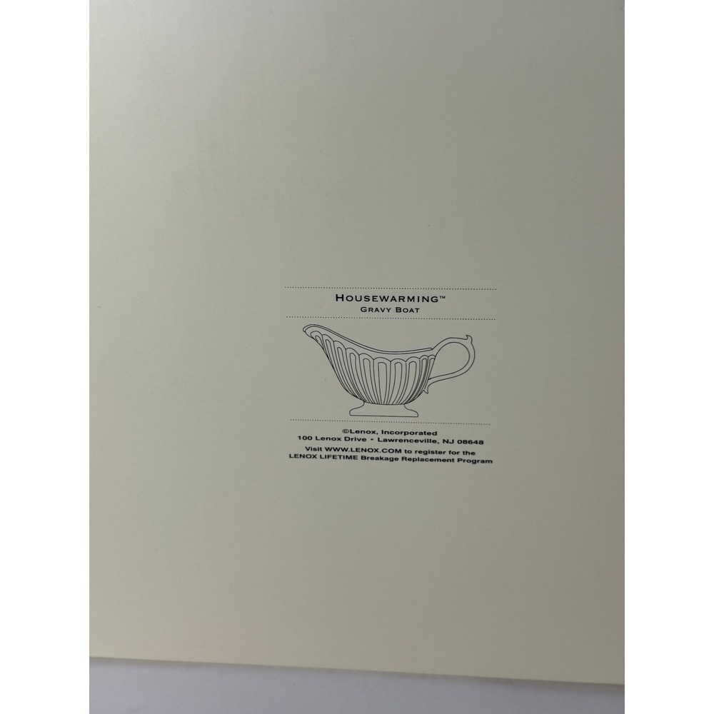 Lenox Housewarming Gravy Boat‎ Ivory Fine China Gold Trim 6249643 New In Box - Picture 8 of 8